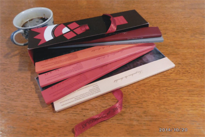 7冊のチョコレートの小冊子